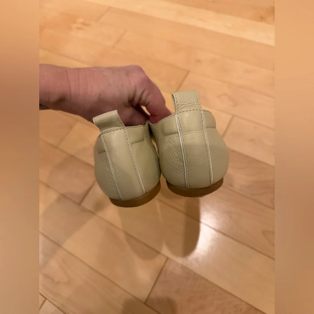 Everlane Day glove flat. - Picture 5 of 8